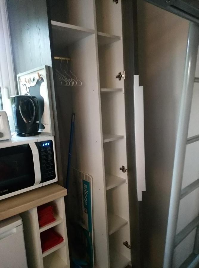 Studio Meuble 1 Piece Entierement Equipe Sans Cloisons Separatives Chavagnes-en-Paillers Εξωτερικό φωτογραφία